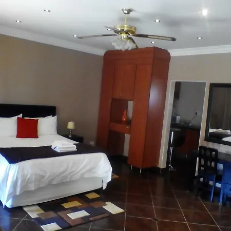 Mmakosha Lodge Pretoria Exterior photo